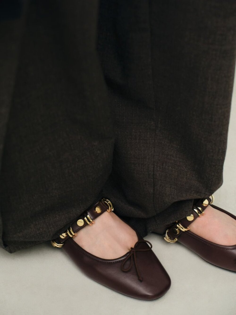 Mango Ballet flat w/ metallic strap details - Color: Burgundy/Gold - Size: EU42